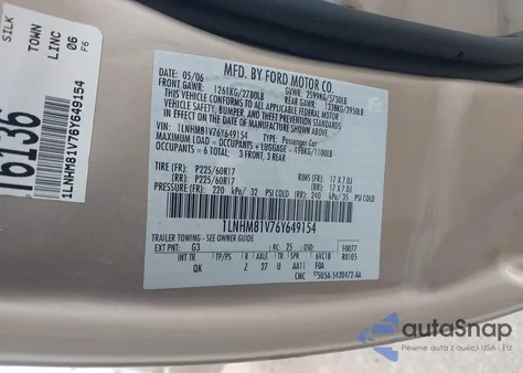 2006 Lincoln Town Car Signature from USA, damaged, VIN 1LNHM81V76Y649154